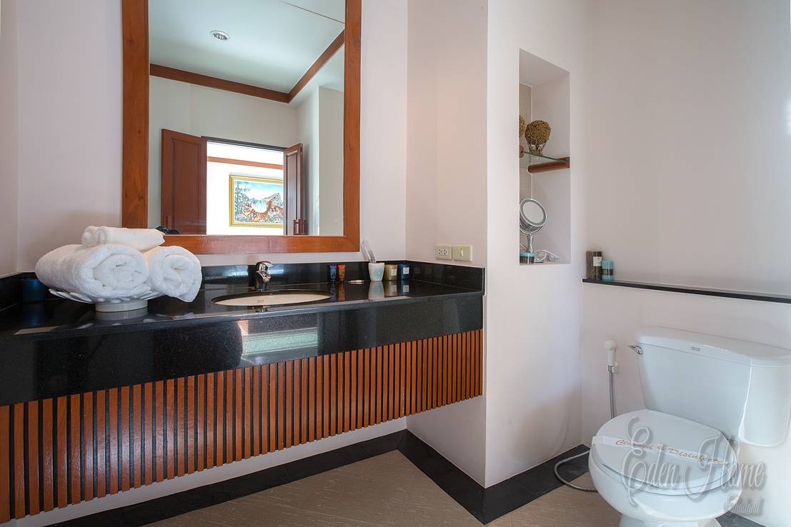 Villa Iagap in Naiharn – 3 Bedroom Pool Villa