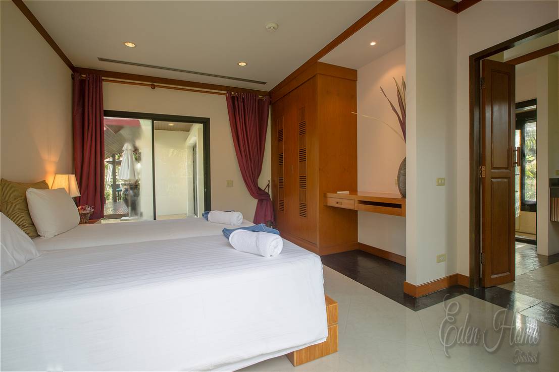 Villa Iagap in Naiharn – 3 Bedroom Pool Villa