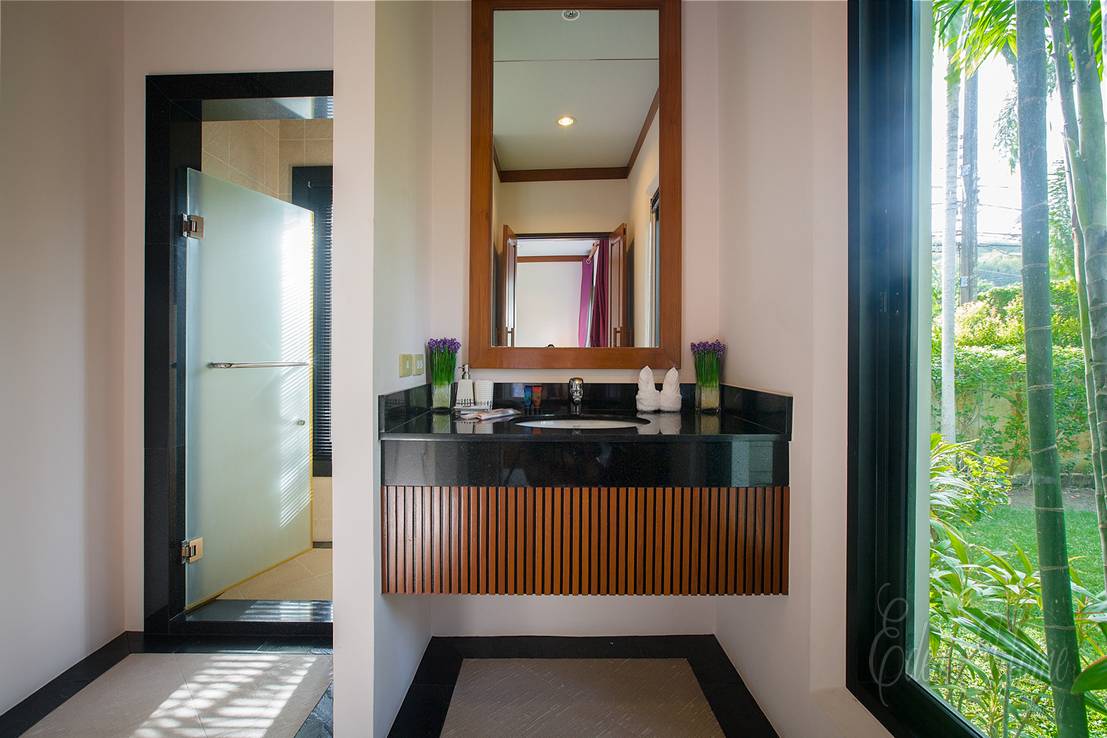 Villa Iagap in Naiharn – 3 Bedroom Pool Villa