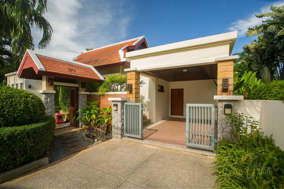 Villa Iagap in Naiharn – 3 Bedroom Pool Villa