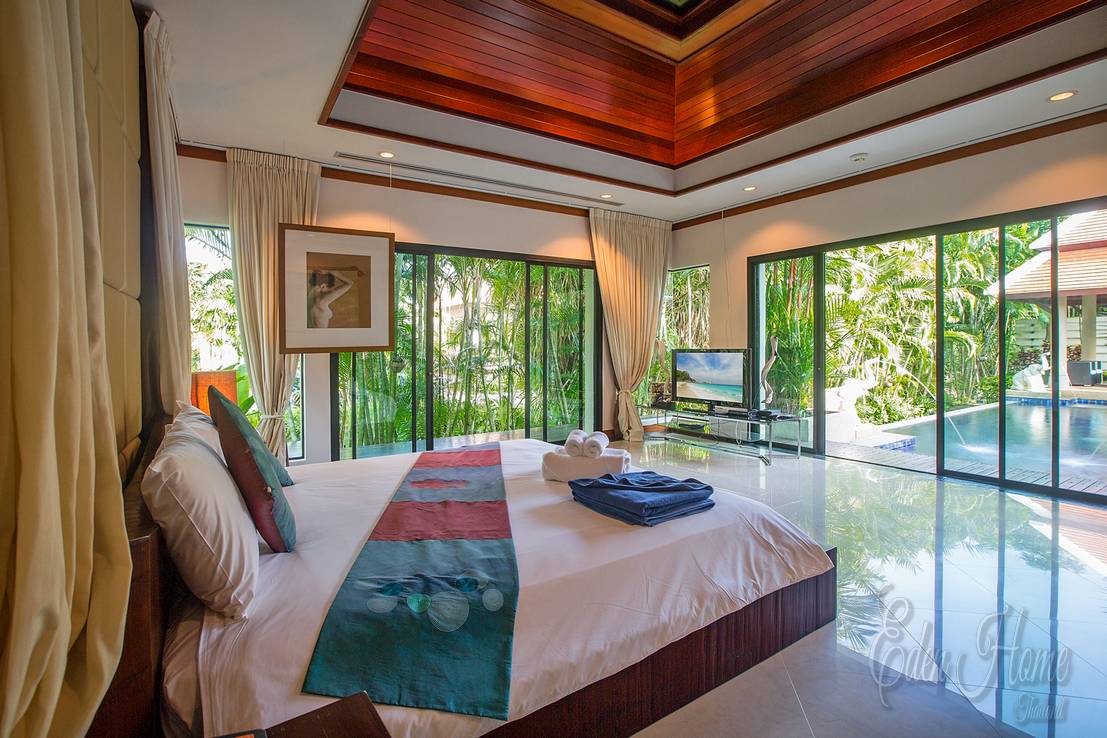 Villa Iagap in Naiharn – 3 Bedroom Pool Villa