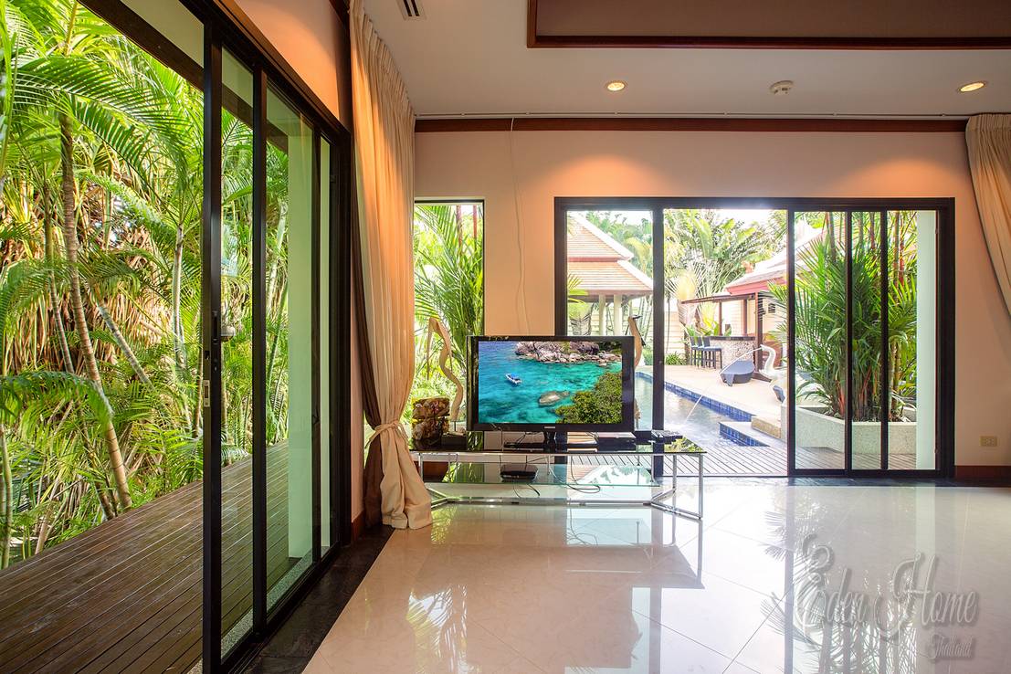 Villa Iagap in Naiharn – 3 Bedroom Pool Villa