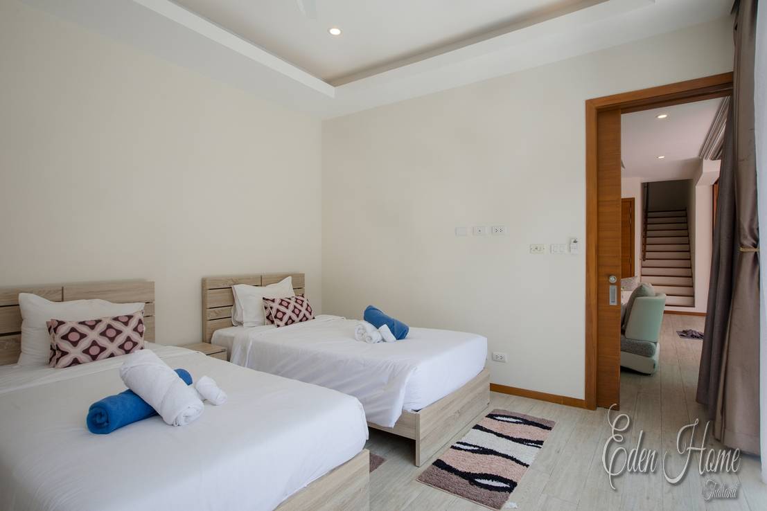 Villa Ajar in Rawai – 4 Bedroom Pool Villa
