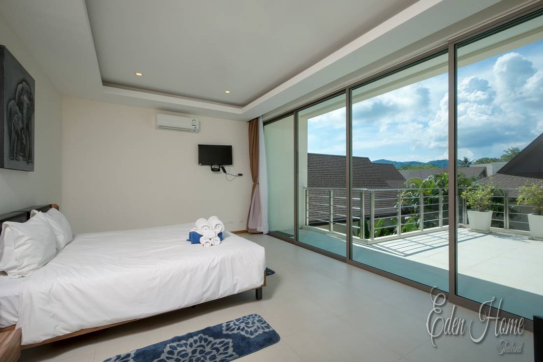 Villa Ajar in Rawai – 4 Bedroom Pool Villa