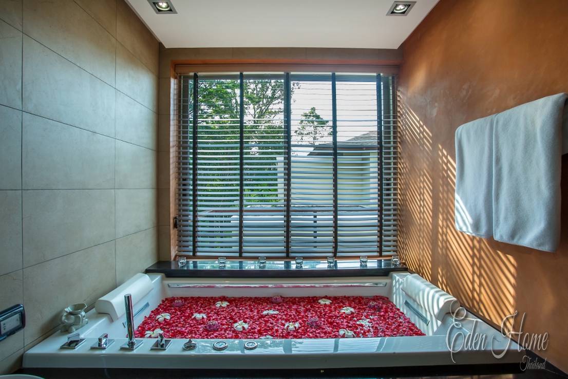 Villa Nawatnat in Kamala – 3 Bedroom Pool Villa
