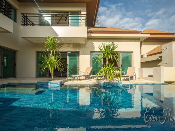 Villa Alus in Nairharn – 3 Bedroom Pool Villa