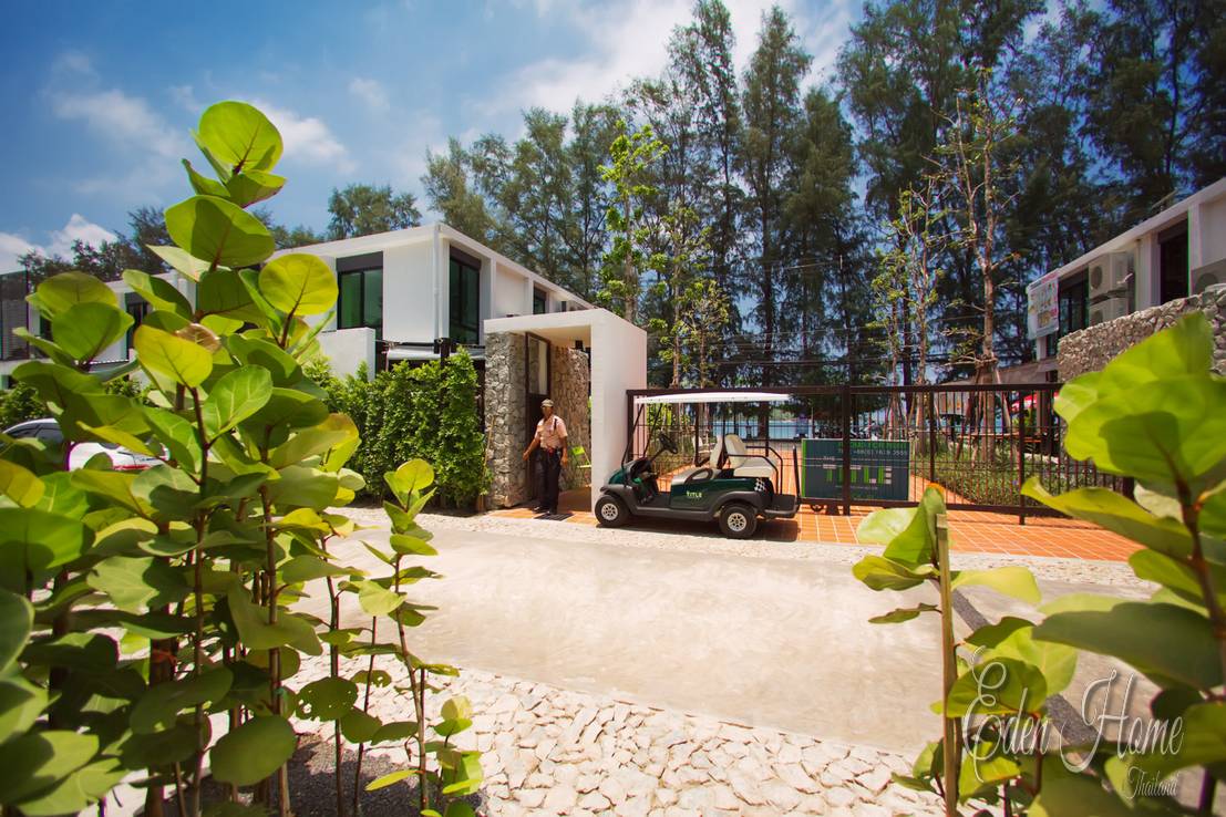 2 Bedroom Condo Beachfront in Rawai