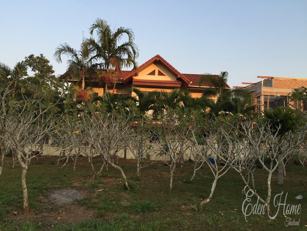 Large 7 Bedroom Villa in Kathu for Sale