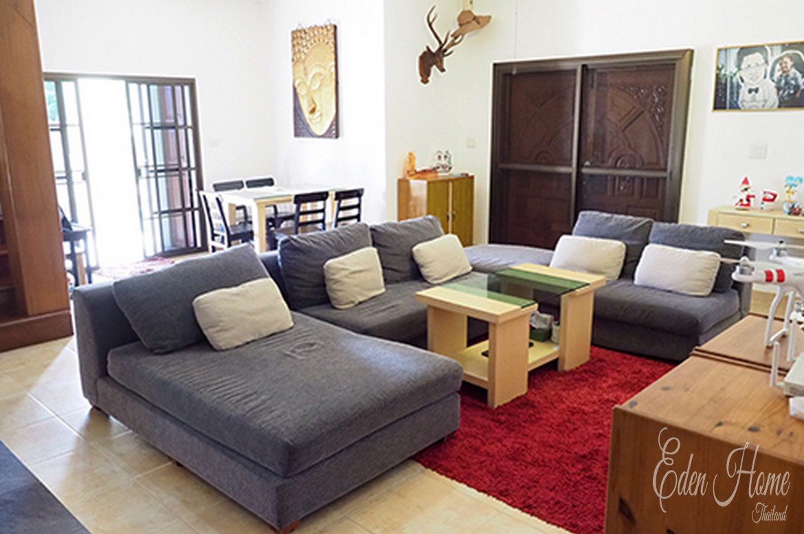 Large 7 Bedroom Villa in Kathu for Sale