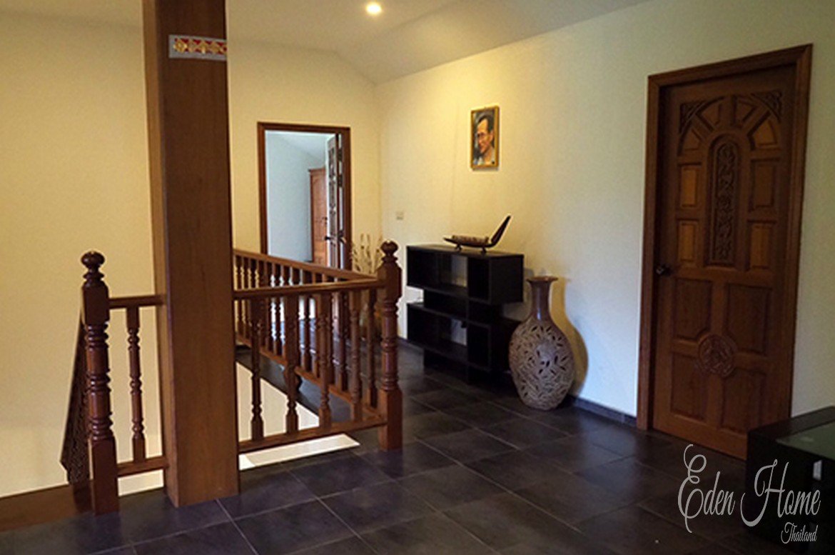 Large 7 Bedroom Villa in Kathu for Sale