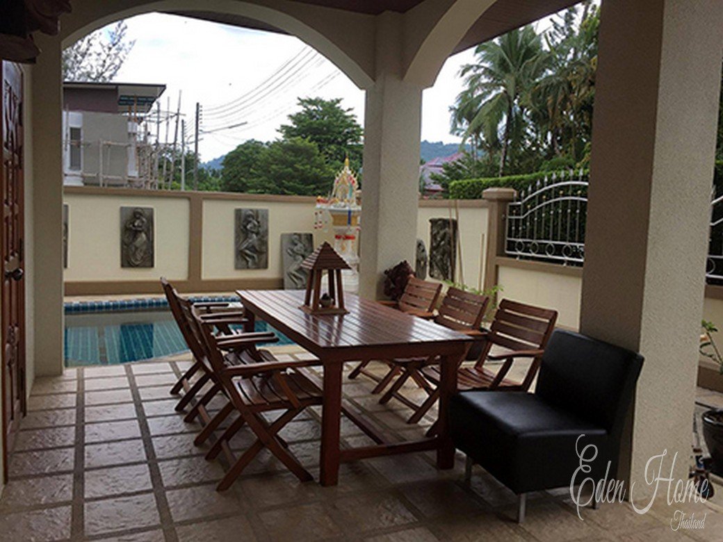 Large 7 Bedroom Villa in Kathu for Sale