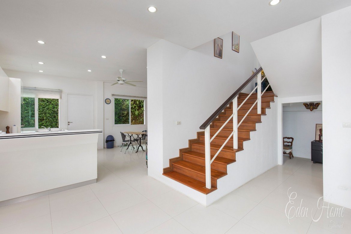 Golf View Pool Villa in Kathu for Sale