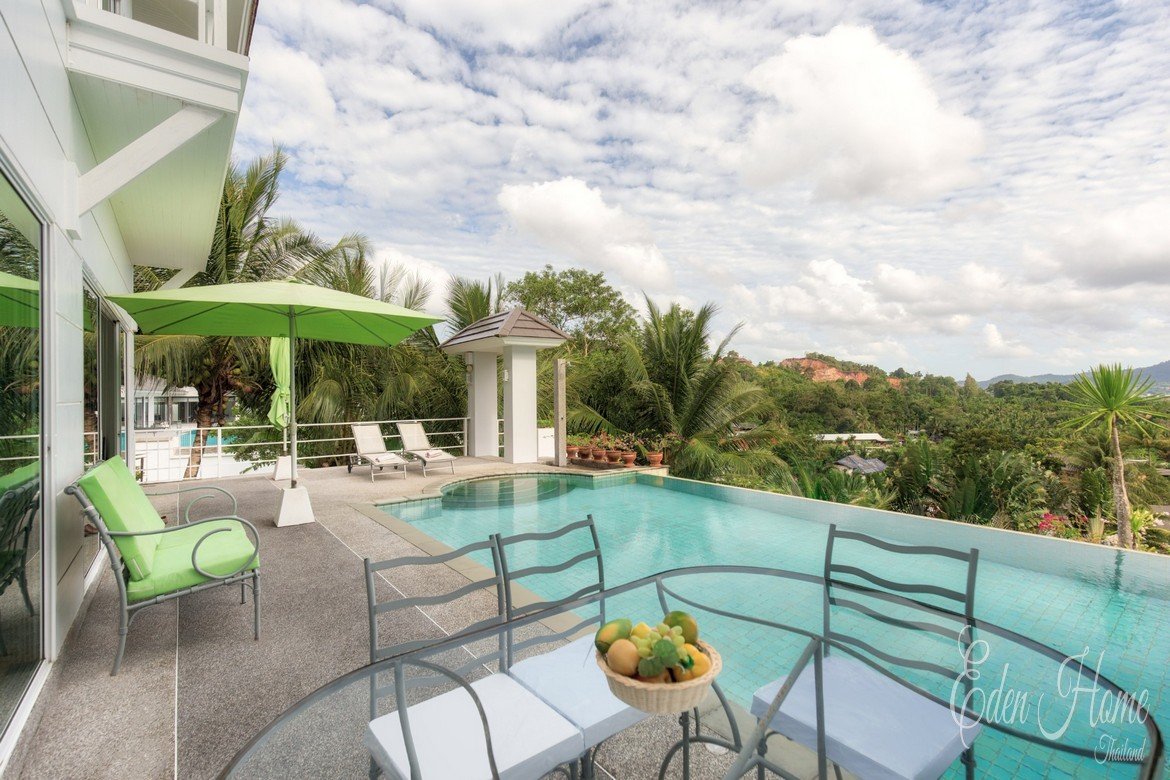 Golf View Pool Villa in Kathu for Sale