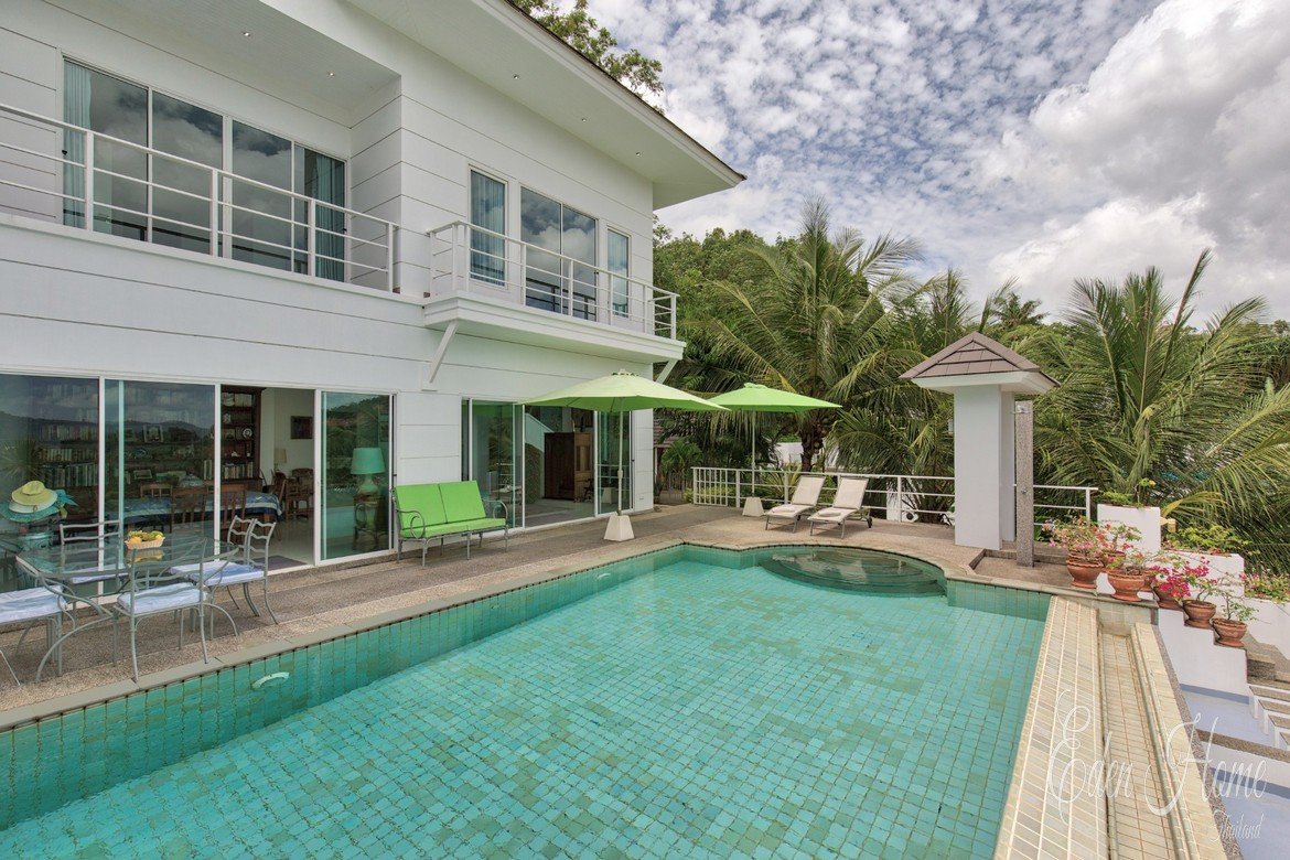 Golf View Pool Villa in Kathu for Sale