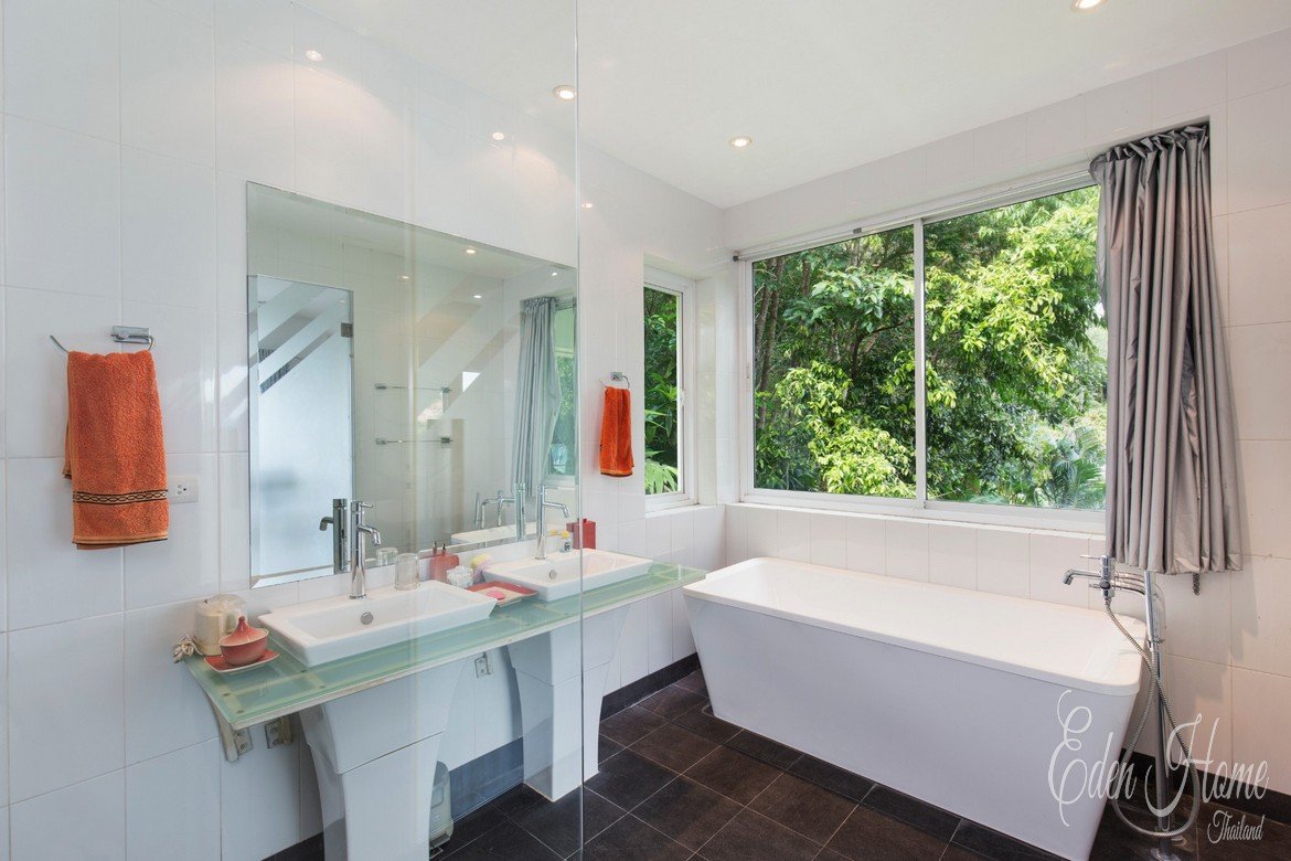 Golf View Pool Villa in Kathu for Sale