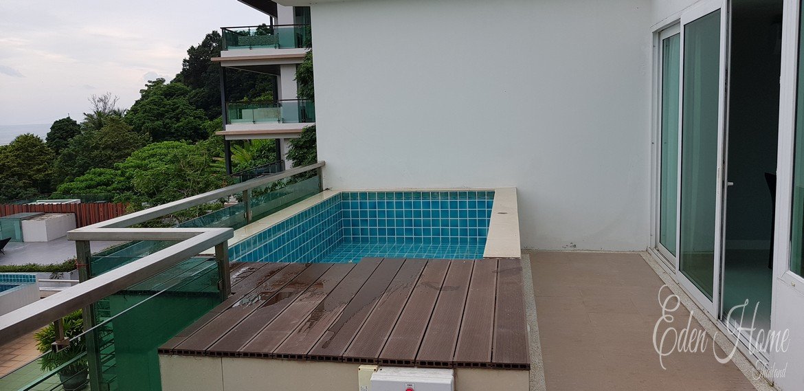 Fully Refurbished 2 Bedroom Condo with Seaview in Kalim for sale