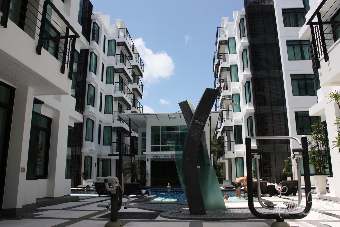 3 Bedroom Apartment in well kept Development in Kamala for Sale