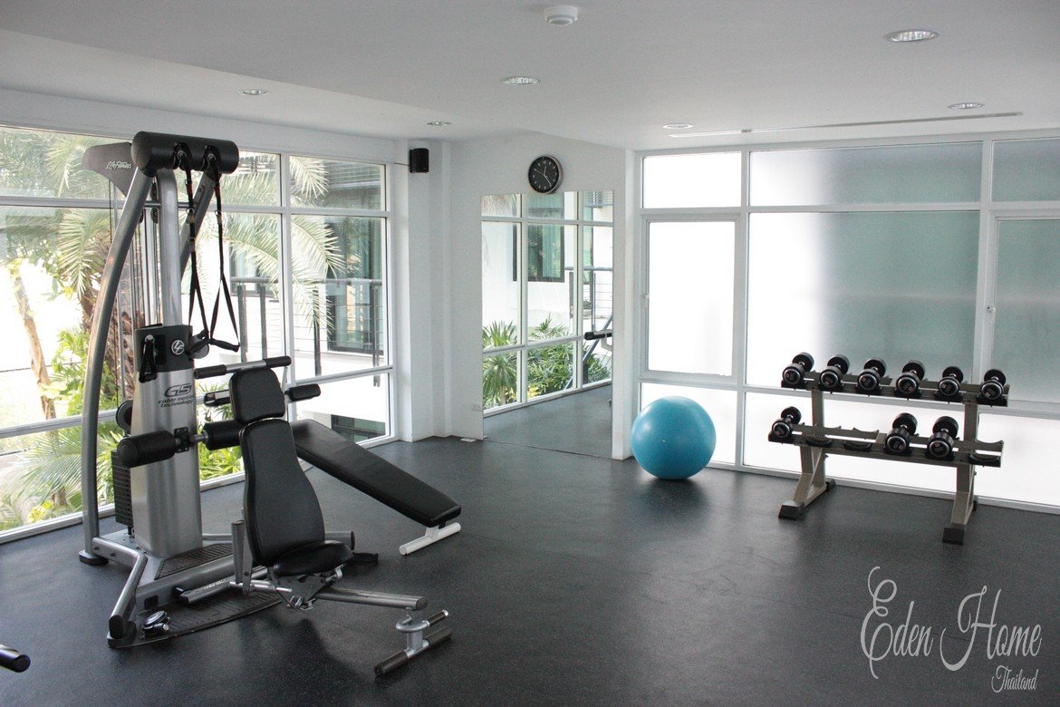 3 Bedroom Apartment in well kept Development in Kamala for Sale