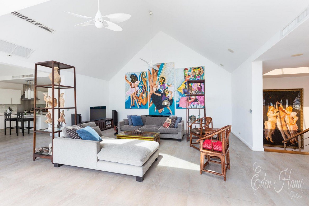 4 Bedroom Pool Villa Overlooking Patong Bay for Sale