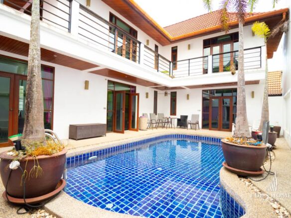 3 Bedroom Pool Villa in Kathu