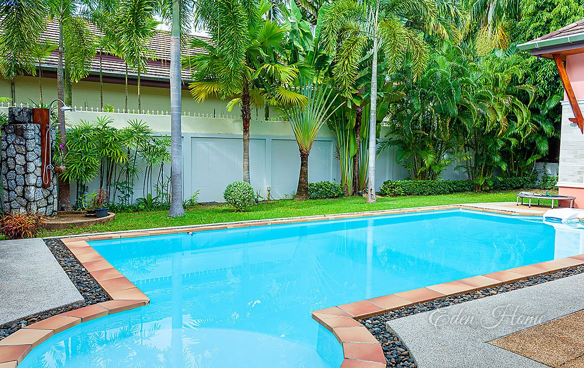 Spacious 4-Bedroom Pool Villa in Chalong