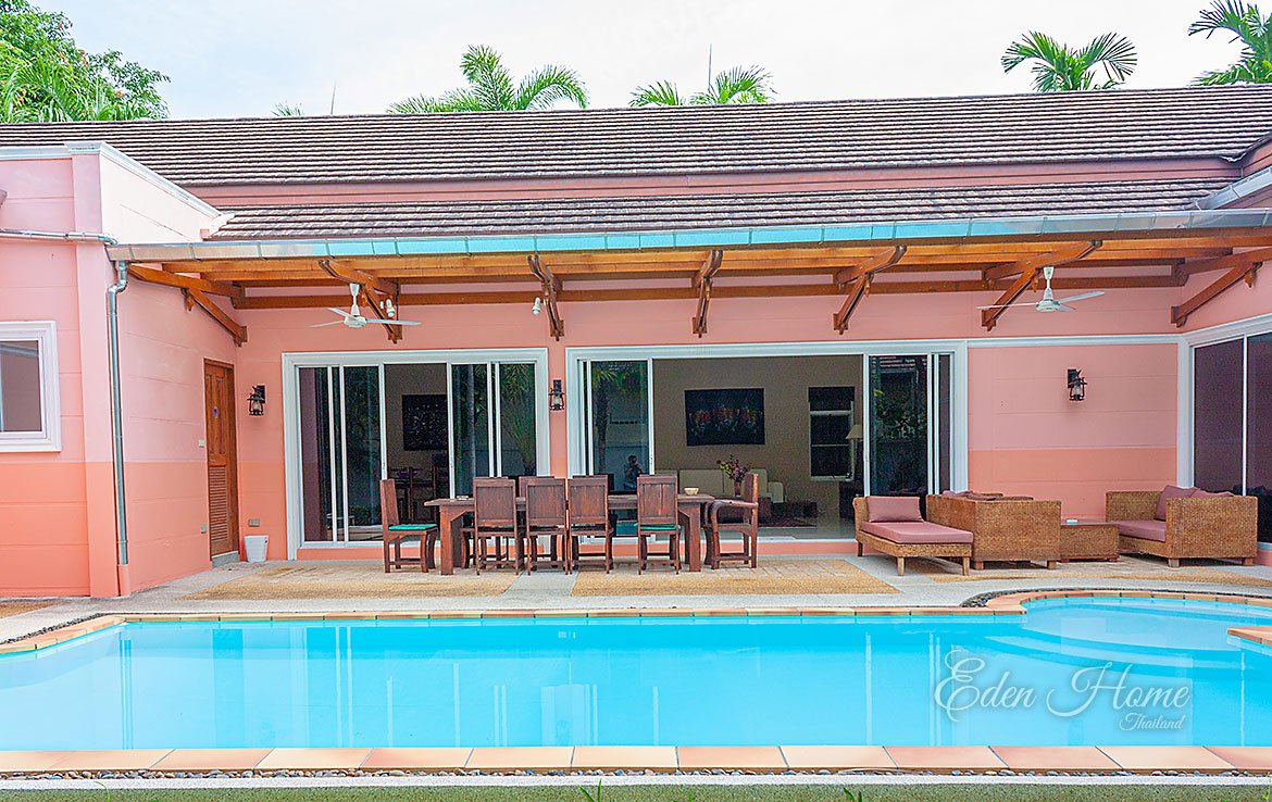 Spacious 4-Bedroom Pool Villa in Chalong