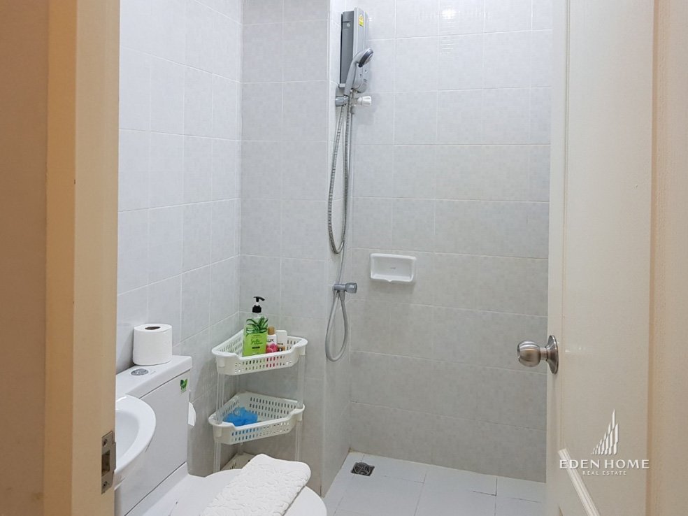 Studio at Boat Avenue for Sale