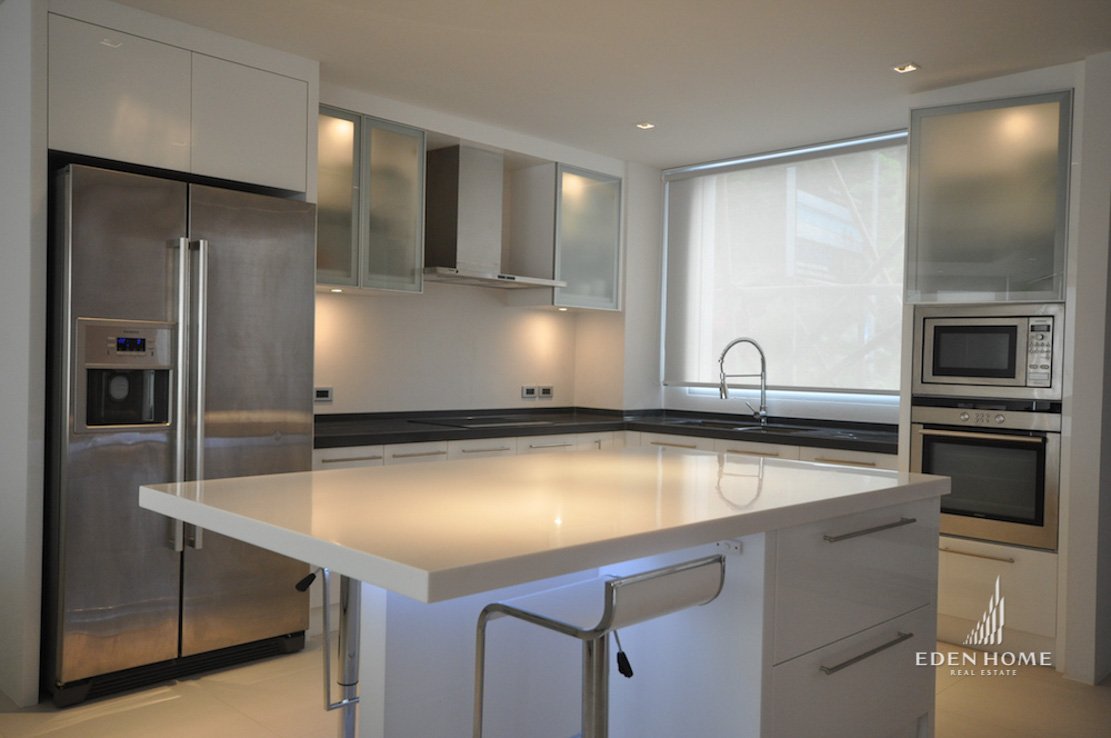 3-Bed Beach House in Patong