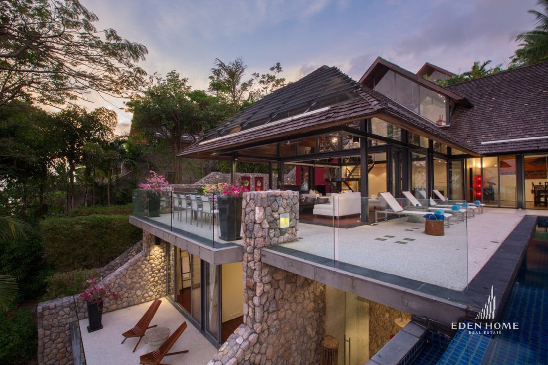 Luxurious Villa with Ocean View in Kamala