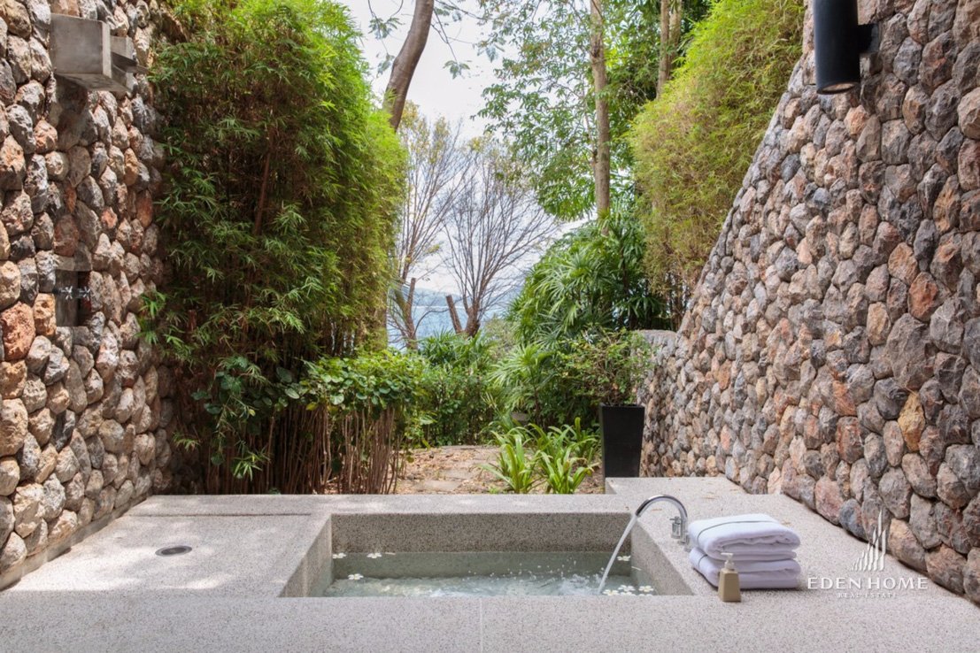 Luxurious Villa with Ocean View in Kamala