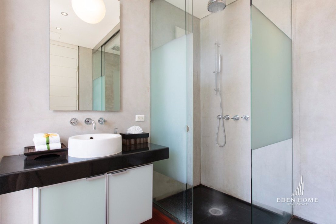Luxurious Villa with Ocean View in Kamala