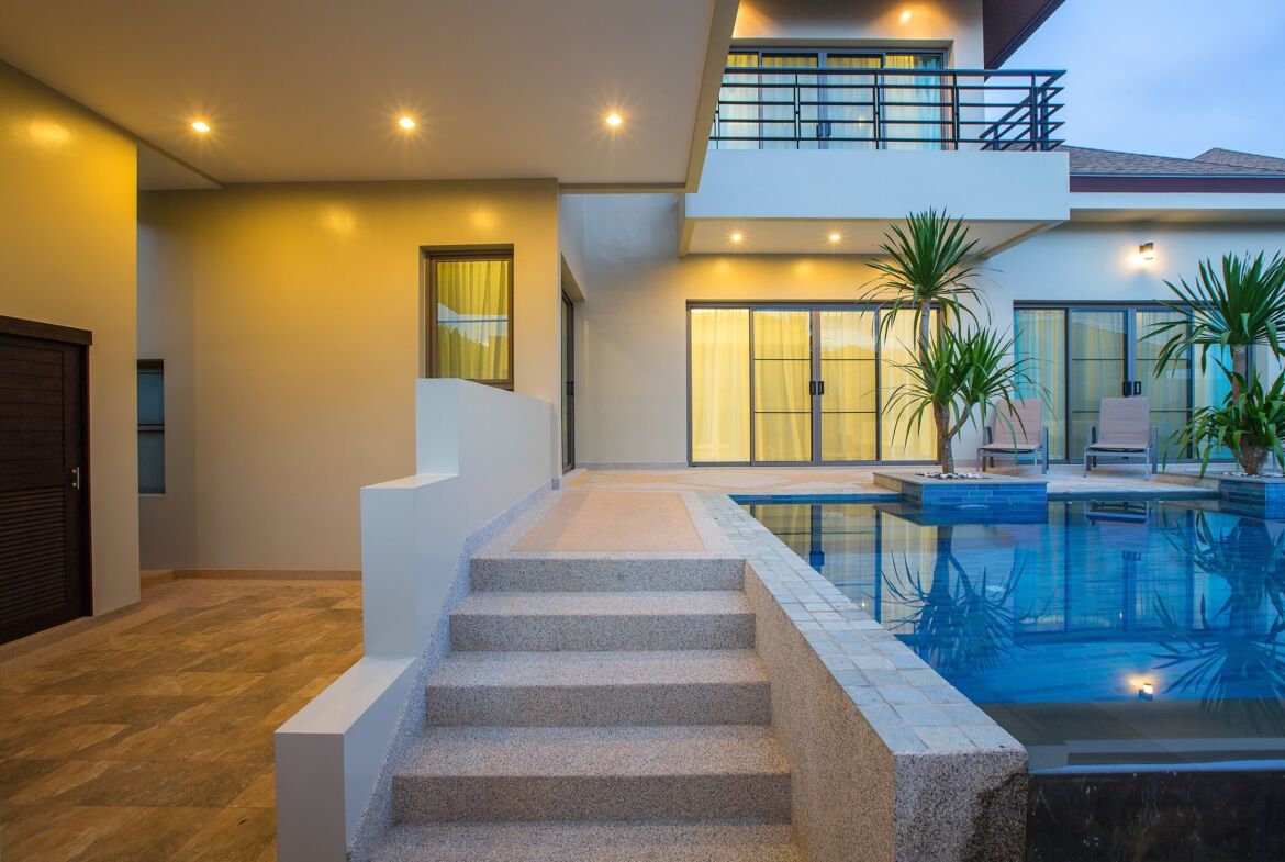 Villa Alus in Nairharn – 3 Bedroom Pool Villa
